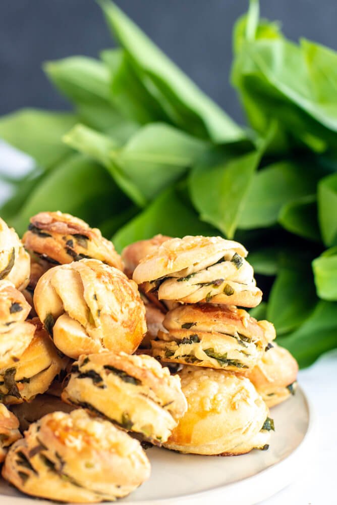 Hungarian Wild Garlic Scones – preparation step 1