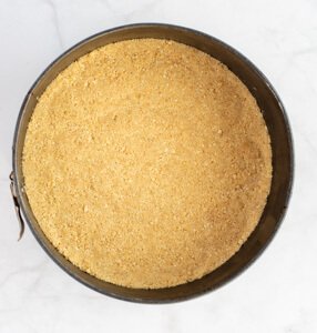 Strawberry Couscous Cheesecake – preparation step 4