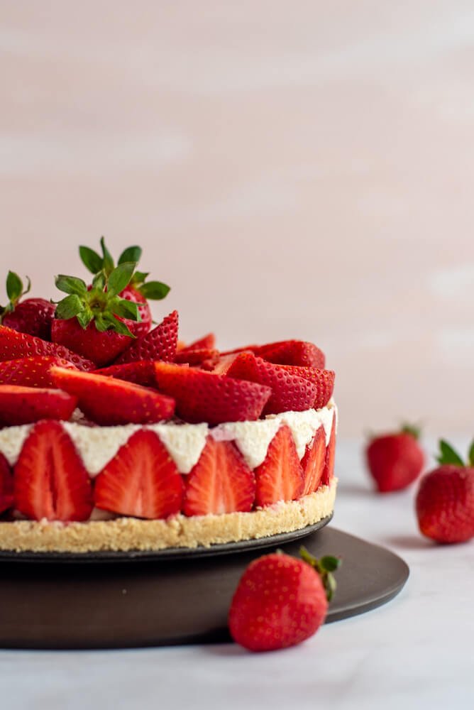 Strawberry Couscous Cheesecake
