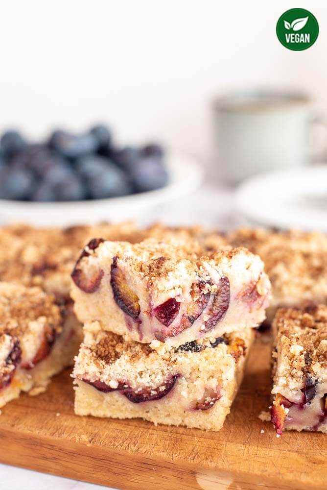 Plum Crumble Cake – preparation step 8