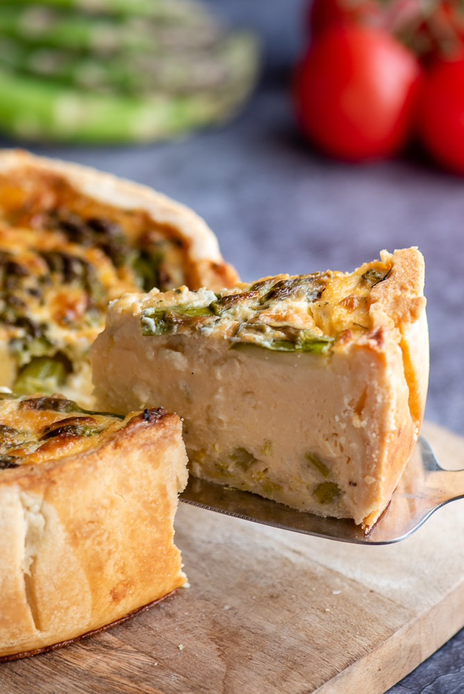 Asparagus & Leek Quiche – preparation step 1
